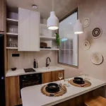 Holm Ilex & Quercus Apartment